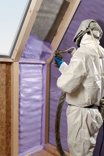 home insulation spray foam application